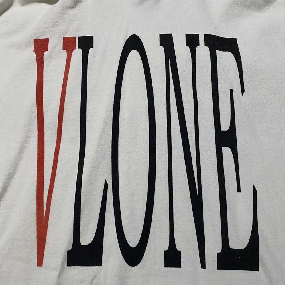 Vlone Vlone staple hoodie white - image 2