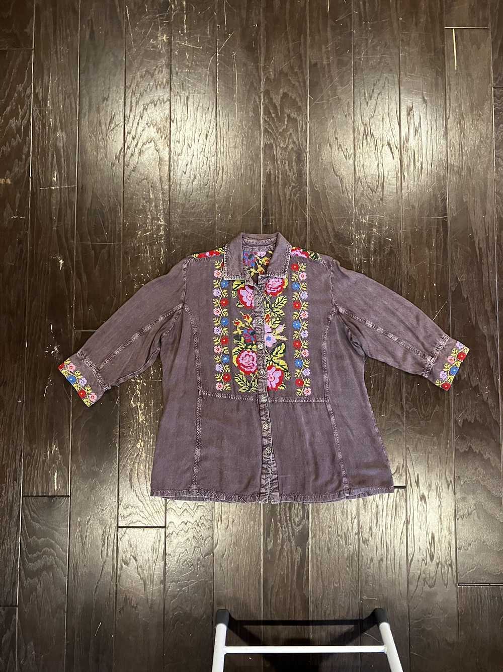 Streetwear × Vintage Cross stitched, flowers shirt - image 1