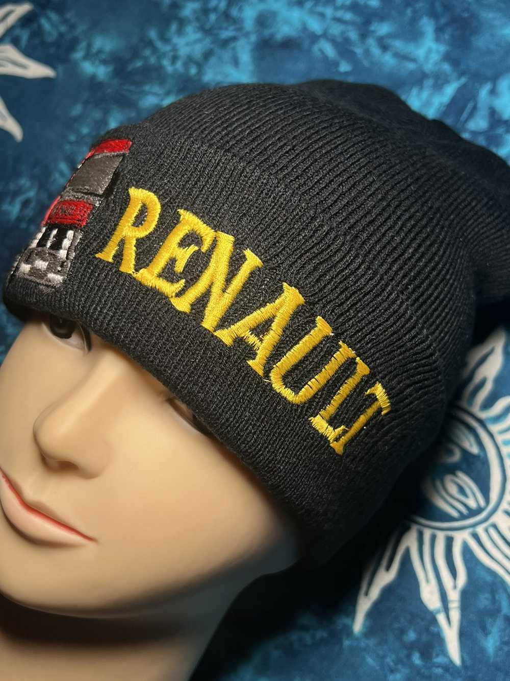 Racing × Streetwear × Vintage Vintage Renault Tru… - image 12