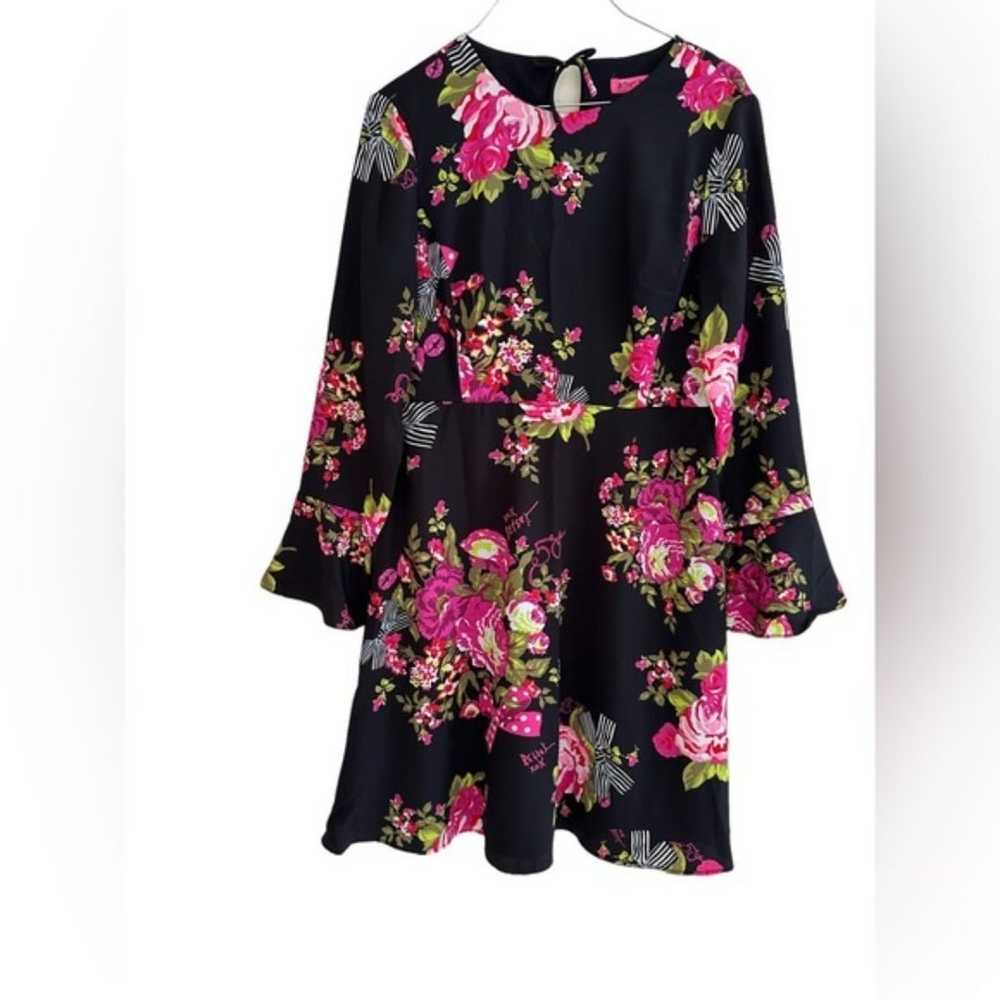 Betsey Johnson Black Floral Bell Sleeve Dress - S… - image 6