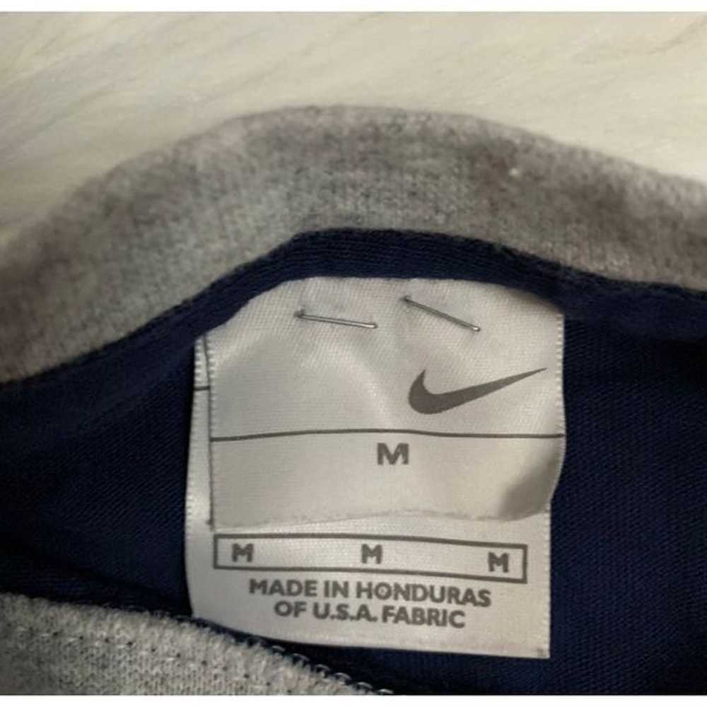 Vintage Nike T-Shirt - image 4