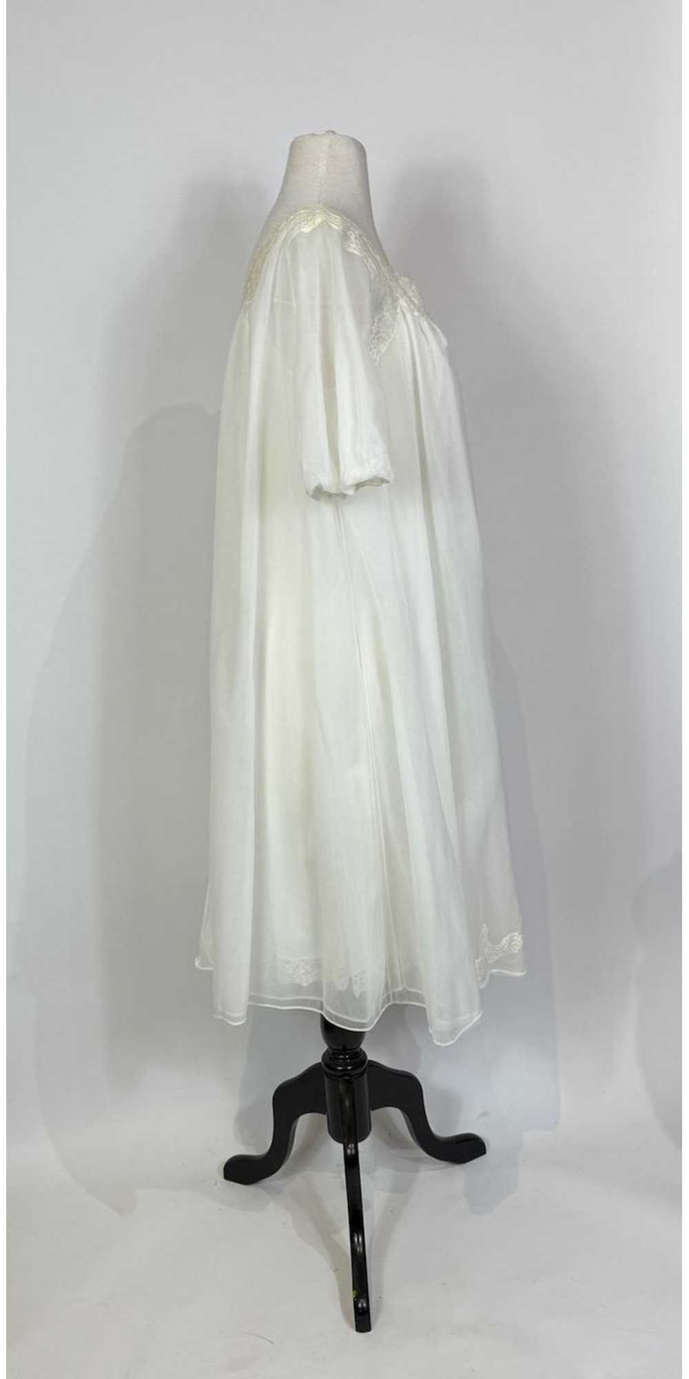 1960s Kayser White Chiffon Lace Trim Peignoir Sli… - image 9