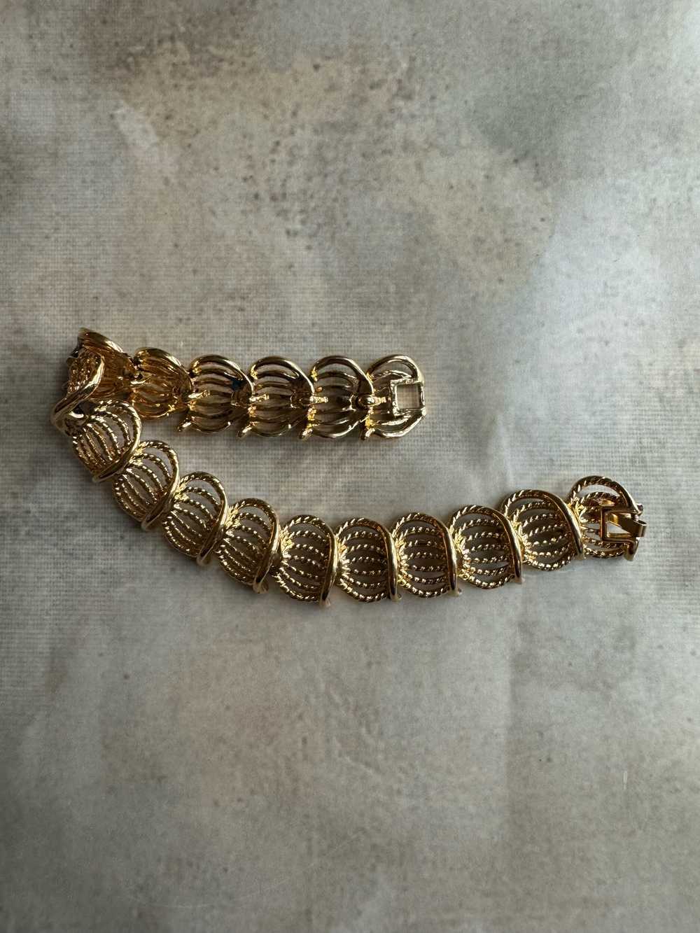 Vintage Gold Tone Bracelet - image 2