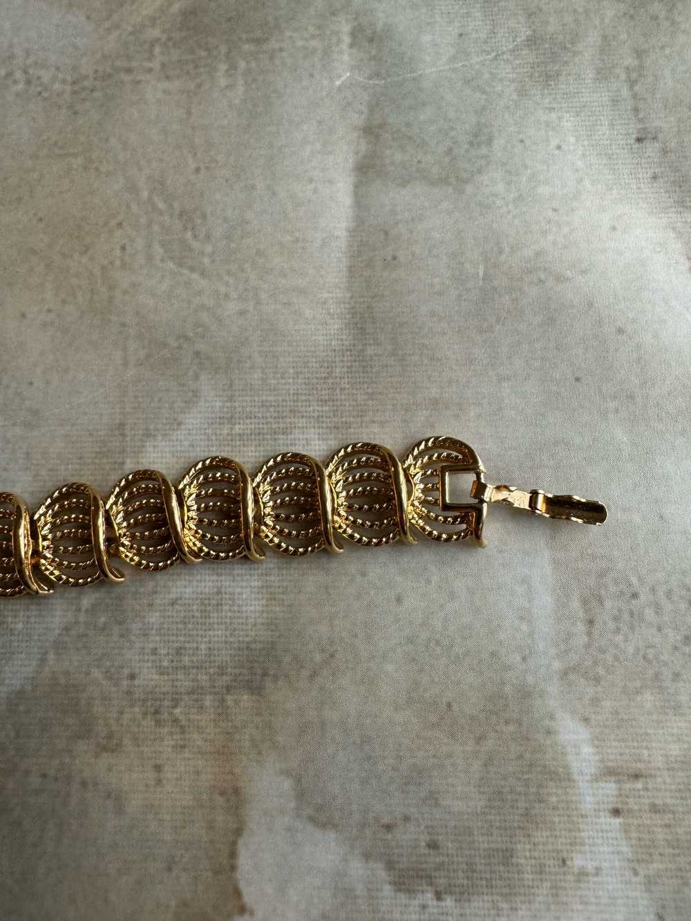 Vintage Gold Tone Bracelet - image 7