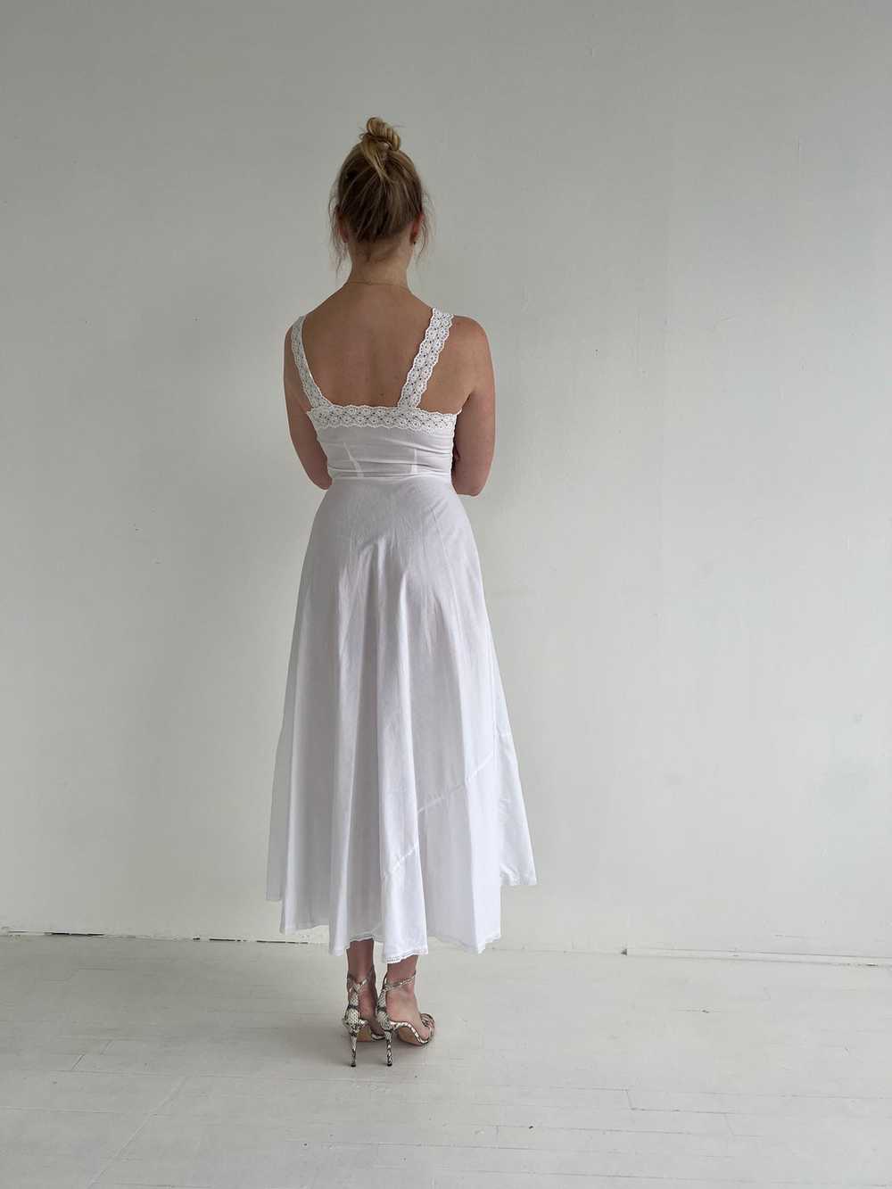 1970's Bridal White Cotton Dress with Lace - image 5