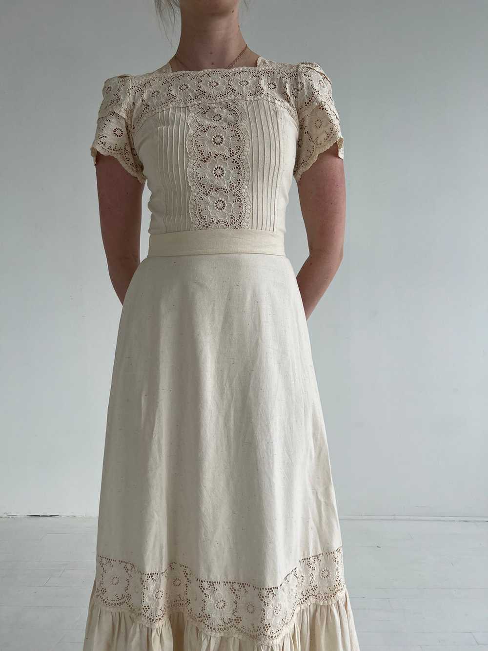 1970's Cotton Dress with Eyelet - image 3