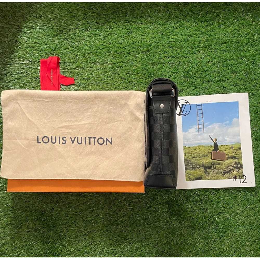 Louis Vuitton District leather travel bag - image 10