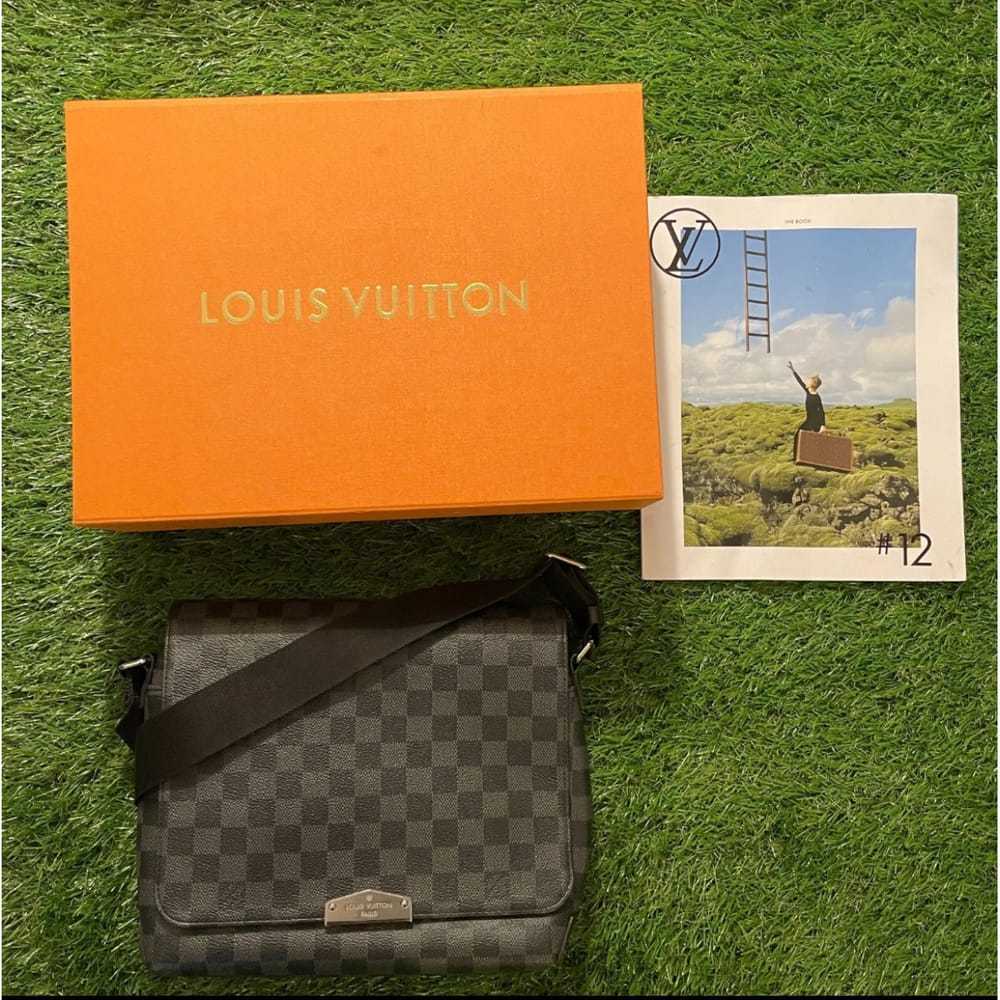 Louis Vuitton District leather travel bag - image 6