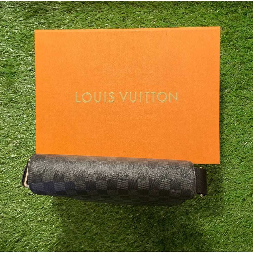 Louis Vuitton District leather travel bag - image 8