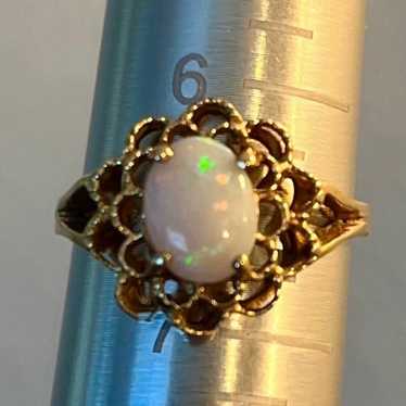 14k Solid Yellow Gold Opal Vintage Ring - image 1