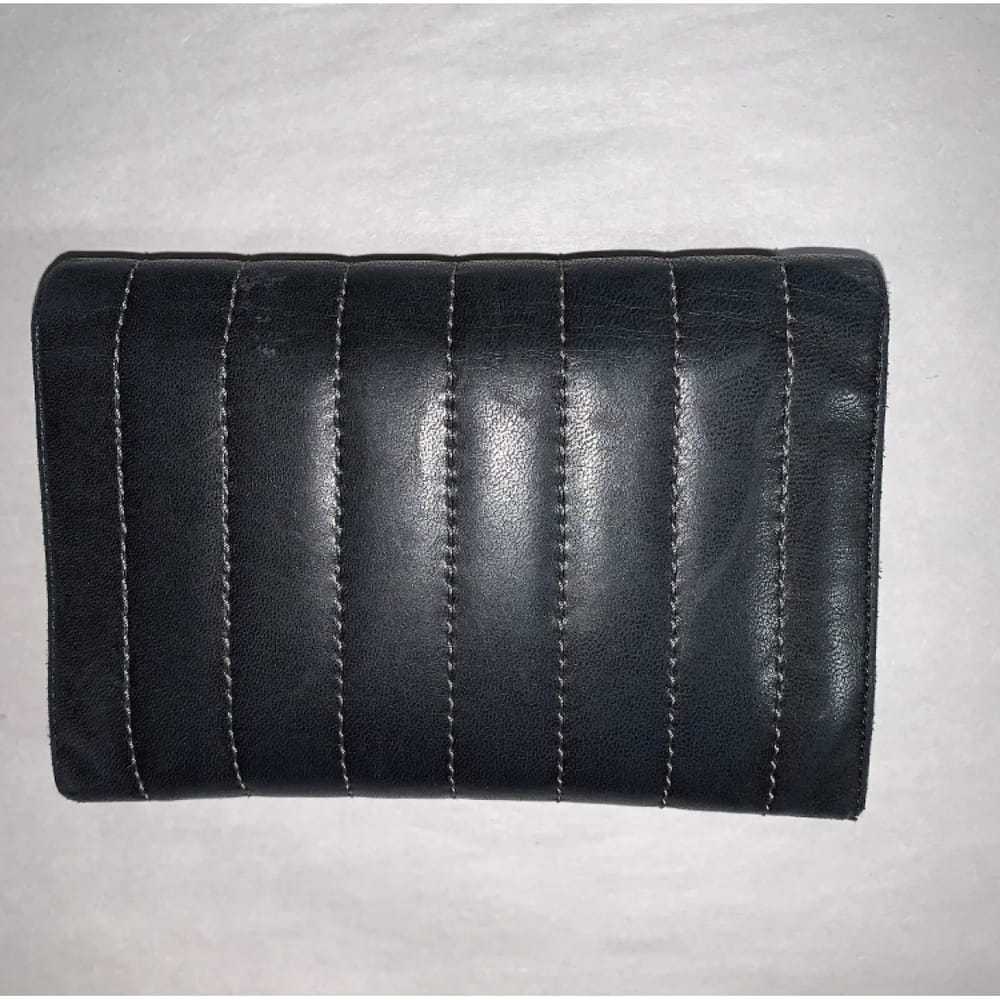 Chanel Leather wallet - image 6