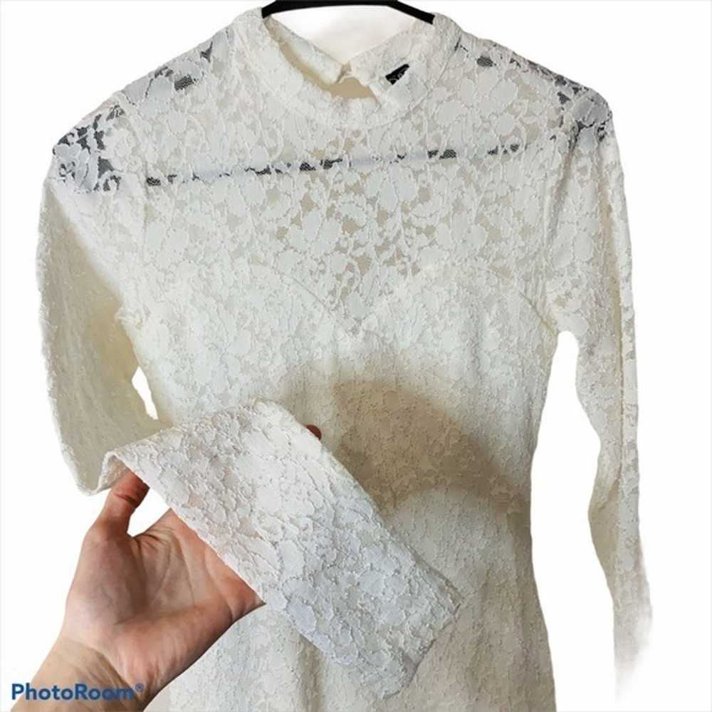 Small long-sleeve white fully lace dress - image 3