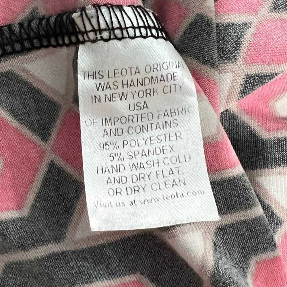 Leota Geometric Print Jersey Knit Sleeveless V-Ne… - image 6