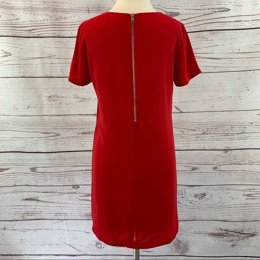 Lulu’s red shift dress gold exposed zip - image 5