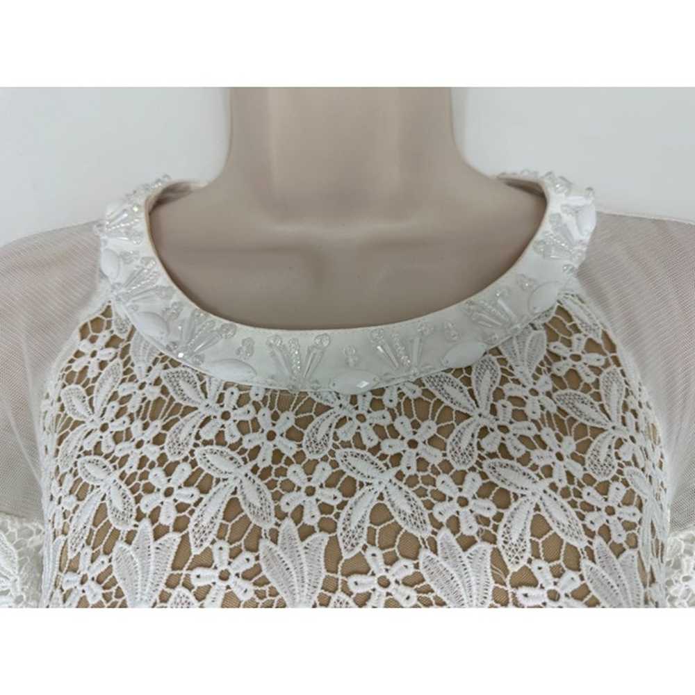Size Small WHITE LACE EMBELLISHED SHIFT DRESS Wed… - image 2