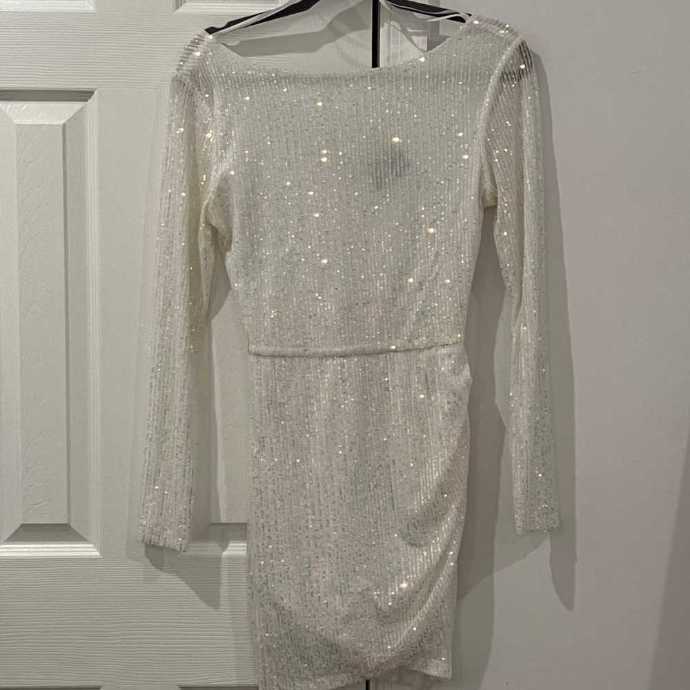 White sequin Windsor dress long sleeve - image 5