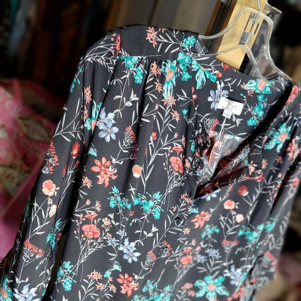Ann Taylor Loft Gray Floral Shirt Dress Medium Co… - image 12