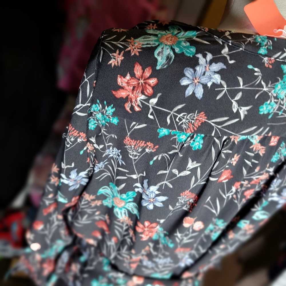 Ann Taylor Loft Gray Floral Shirt Dress Medium Co… - image 5