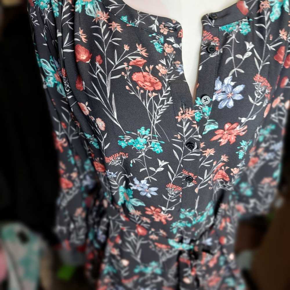 Ann Taylor Loft Gray Floral Shirt Dress Medium Co… - image 7