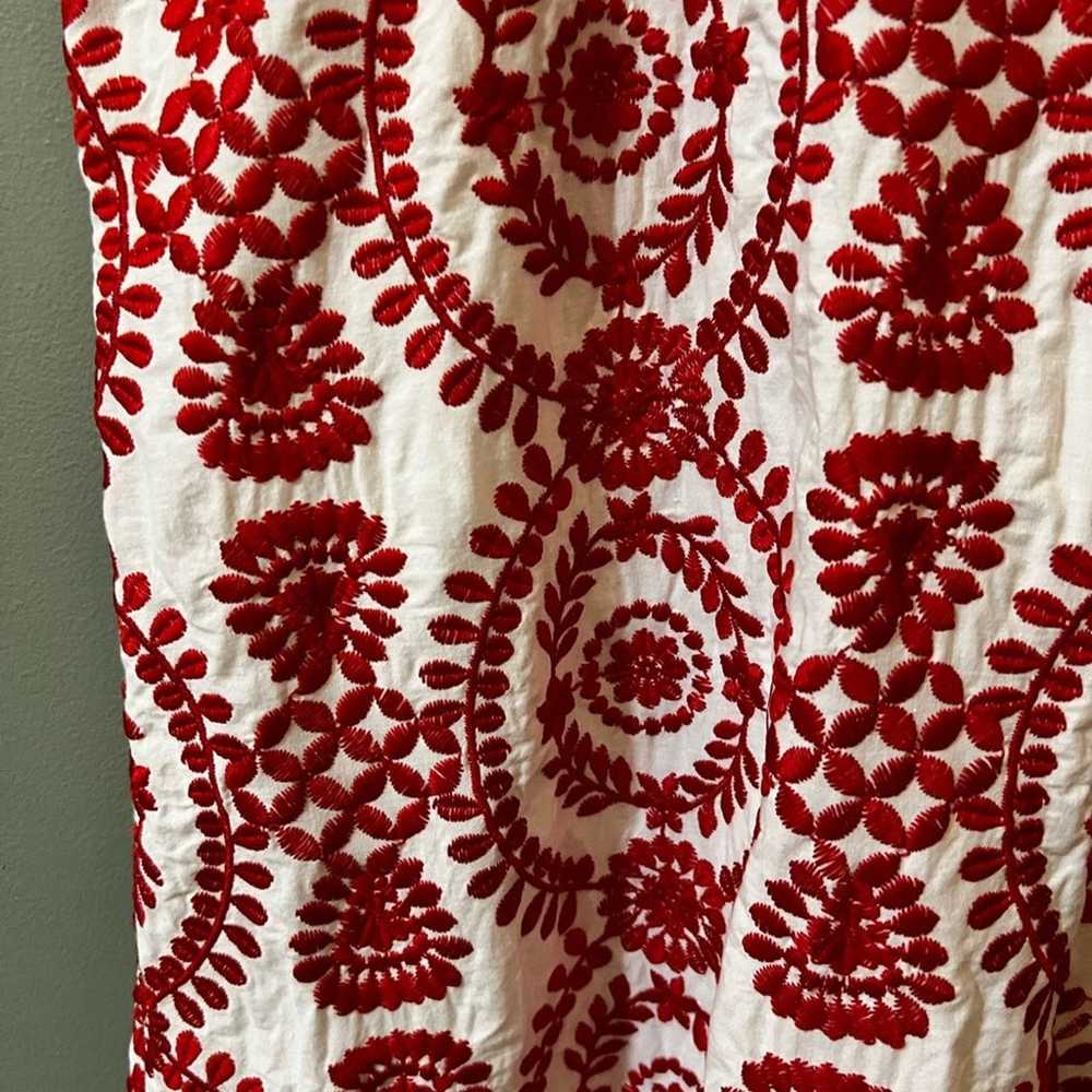 Entro women's red and white floral embroidered sh… - image 8