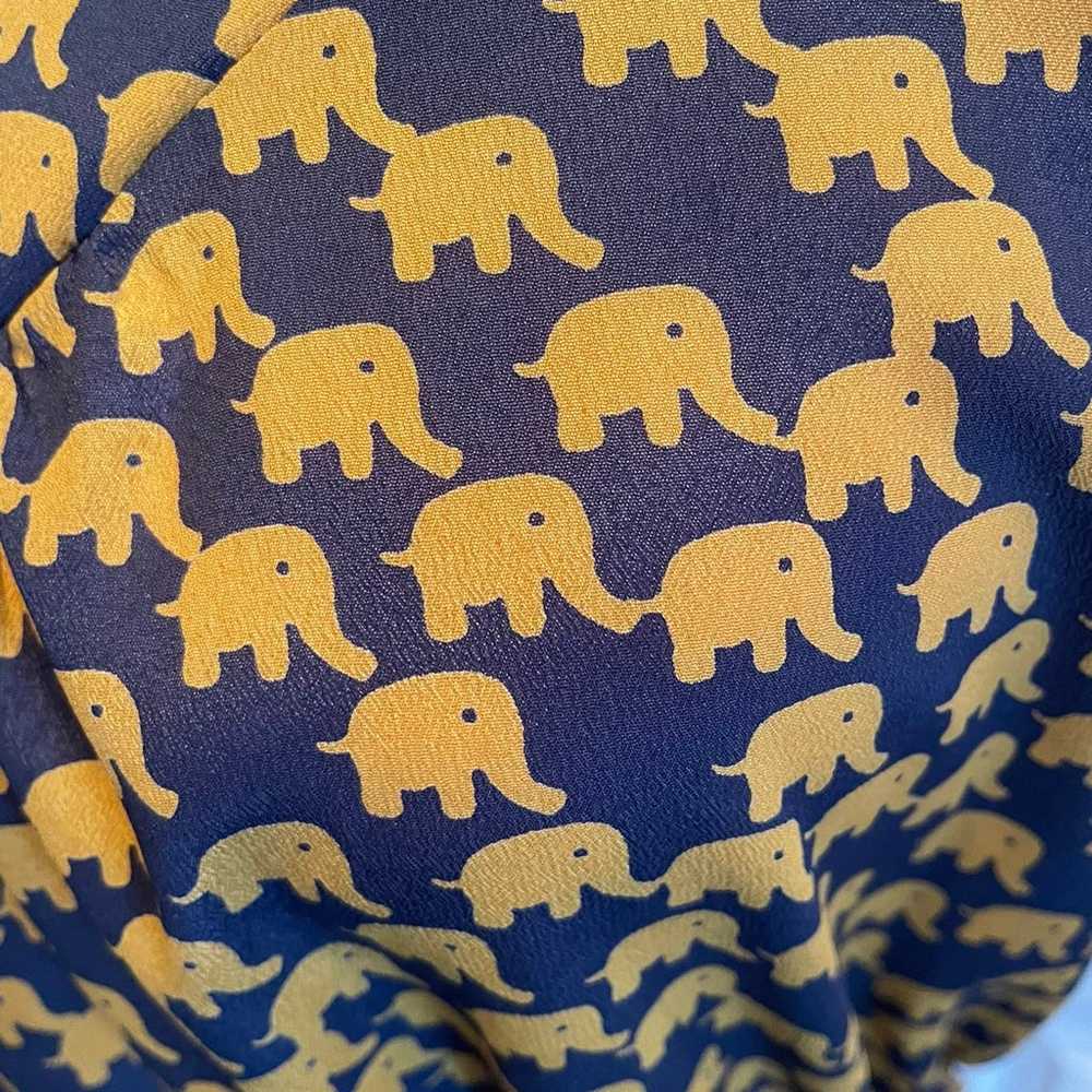Blue and gold elephant print dress - image 7