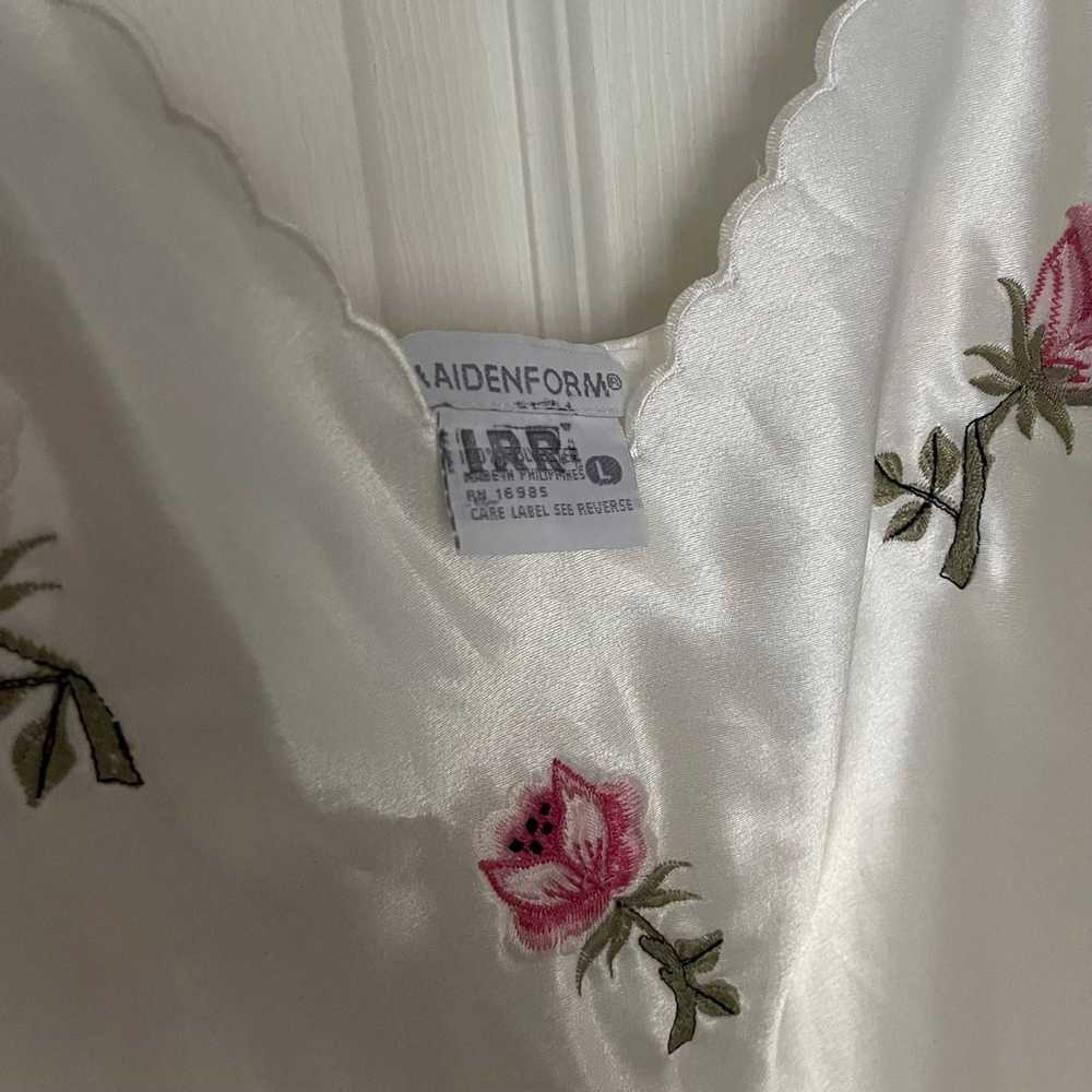 MAIDENFORM WHITE SATIN FLORAL ROSES EMBROIDERY SL… - image 6