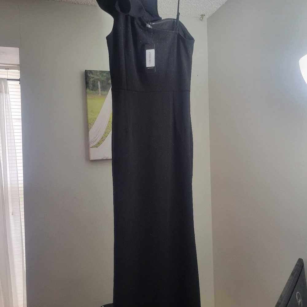 Formal Black One Shoulder Gown - image 2