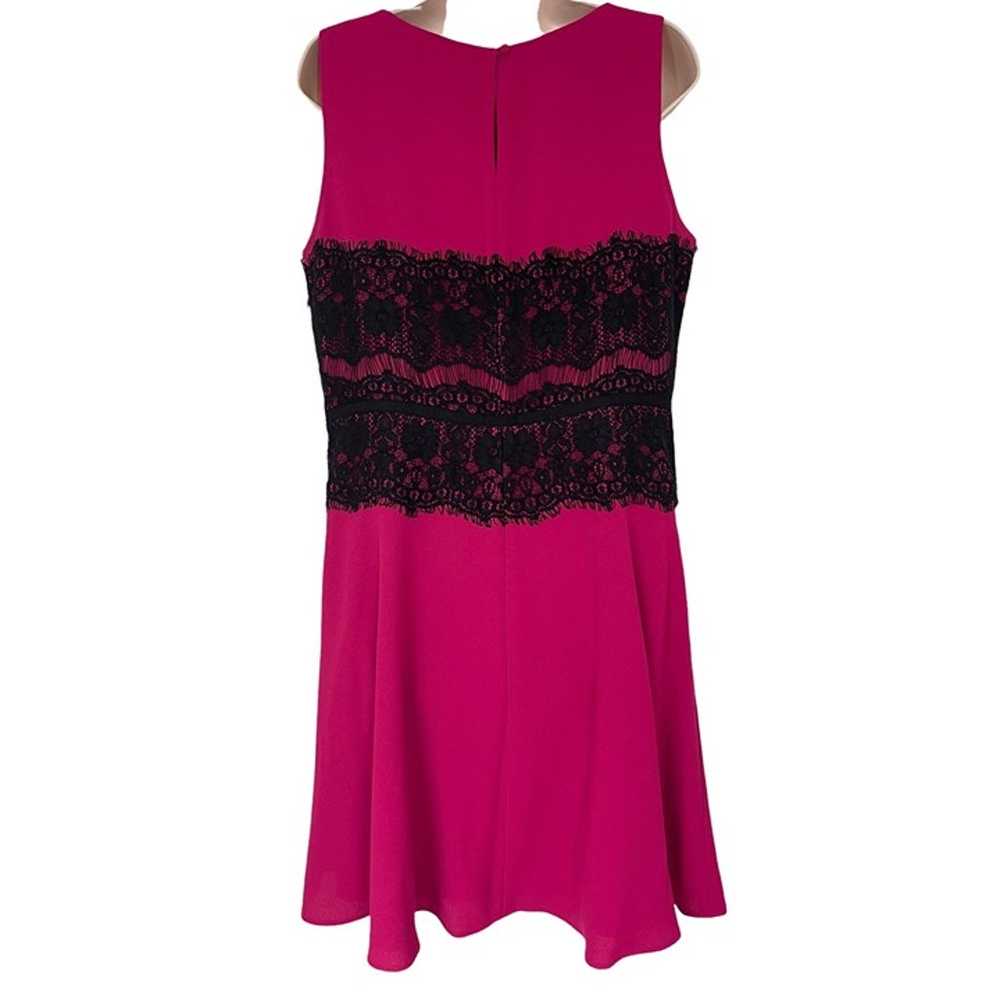 Size 12 ANN TAYLOR LOFT FUCHSIA/BLACK LACE FIT & … - image 3