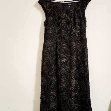 Adrianna Papell Black and gold dress