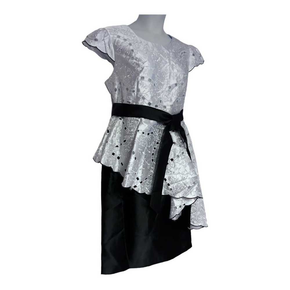 size 16 Black & White Satin Eyelet Midnight Velve… - image 2