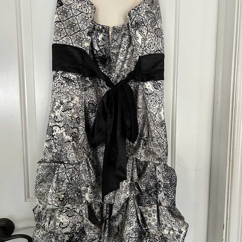 Formal dress silver and black - image 2