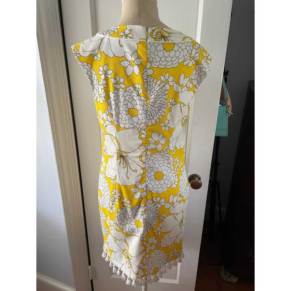 Trina Turk Bold white floral on yellow dress-Size… - image 2