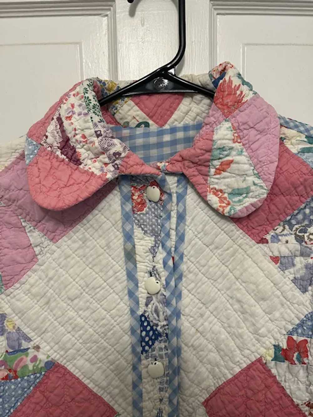 Vintage Women's Quilt Button Up Jacket - image 2