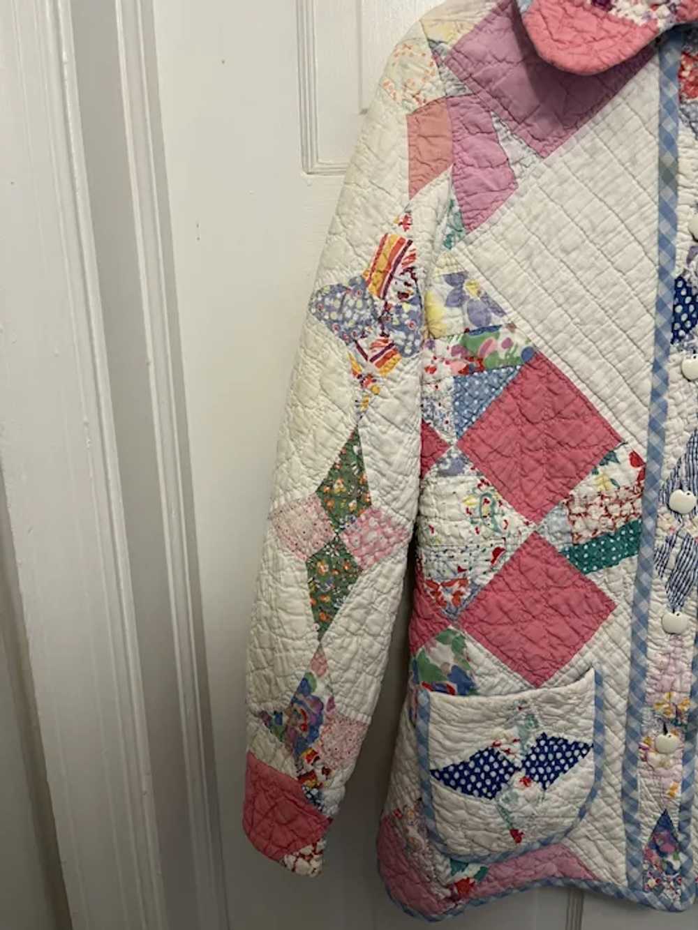 Vintage Women's Quilt Button Up Jacket - image 5