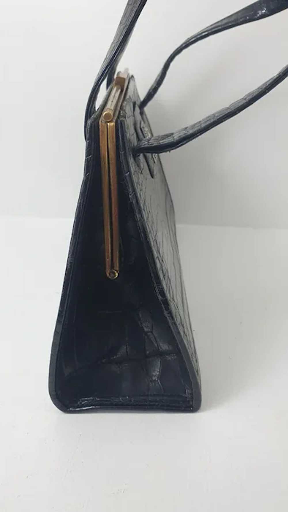 Stunning late 1930s glossy black Crocodile handba… - image 4