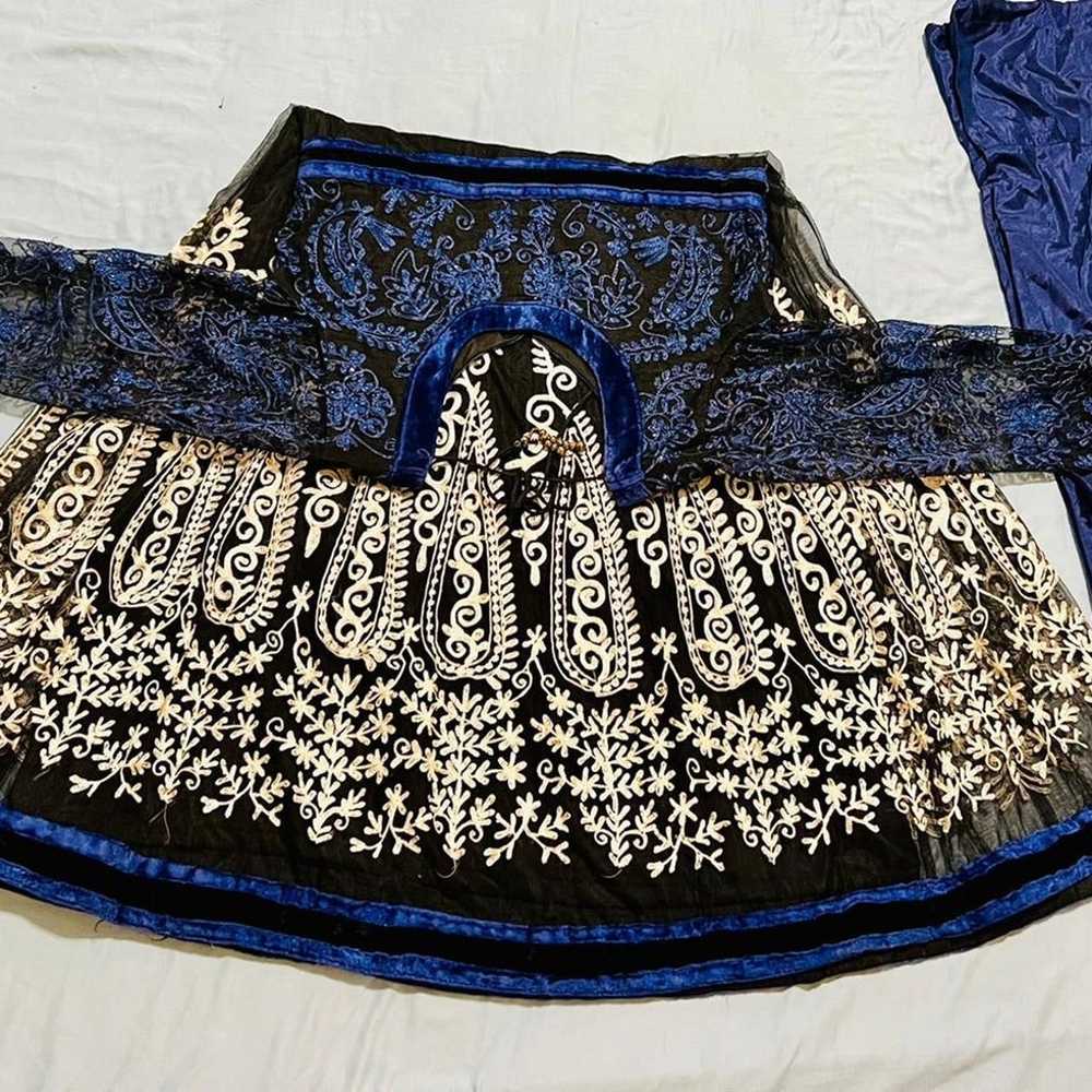 Anarkali / Shalwar Kameez - image 2