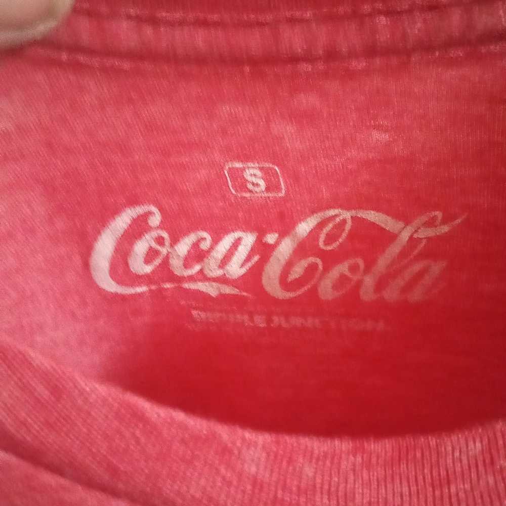 Coca-Cola Vintage Enjoy Coke Logo T-Shirt sz Smal… - image 4