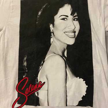 Selena Quintanilla Graphic T Shirt