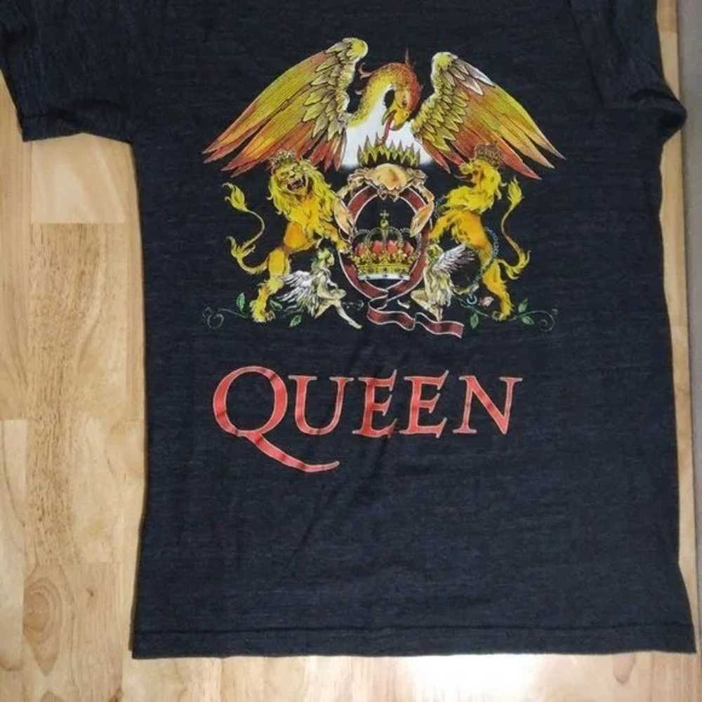 Queen Emblem Logo Graphic T-Shirt - image 2