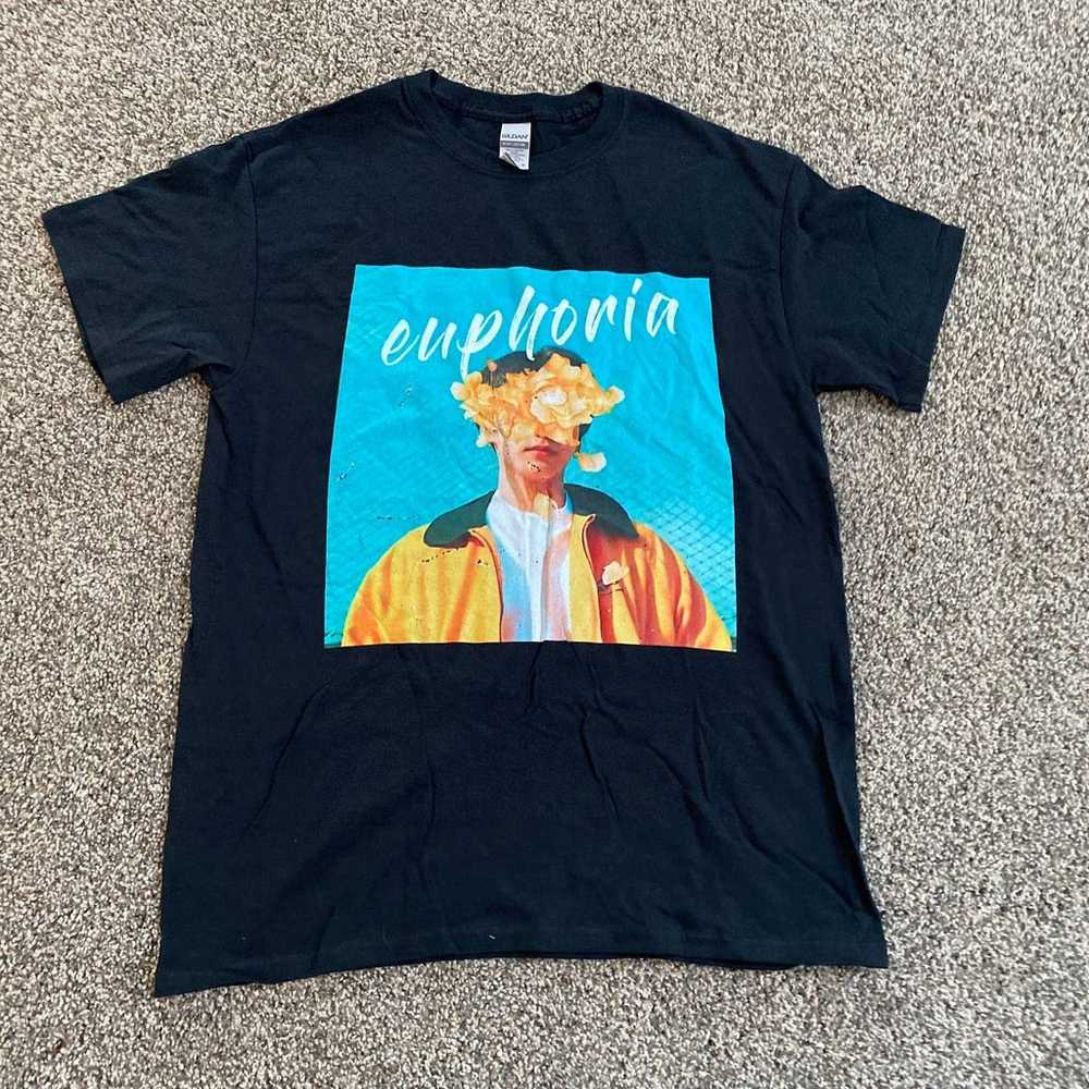Gildan "Euphoria" Men's T-shirt - Size Medium - image 1