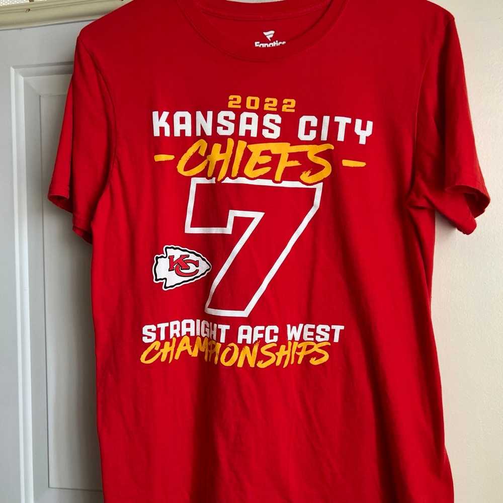 Kansas City Chiefs Tshirt - image 1