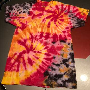 Hand Dyed T-shirt (M) Spirals