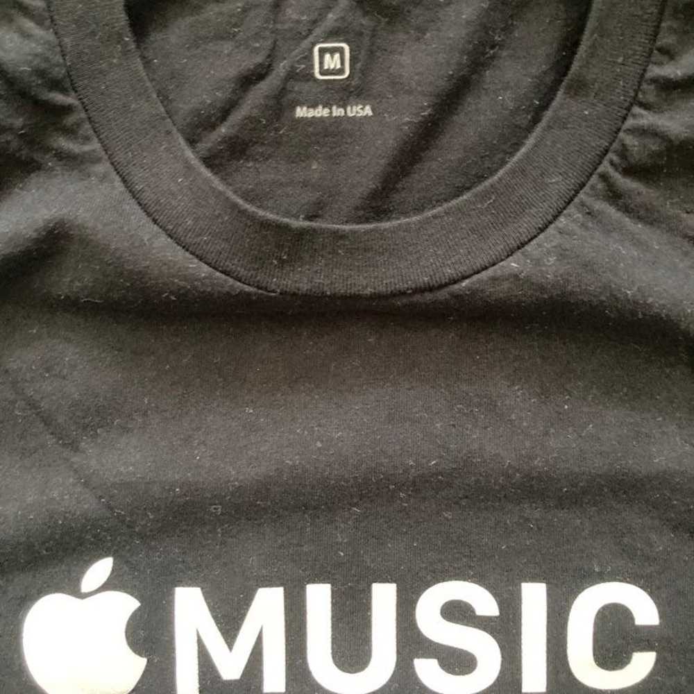 Apple music tee - image 2