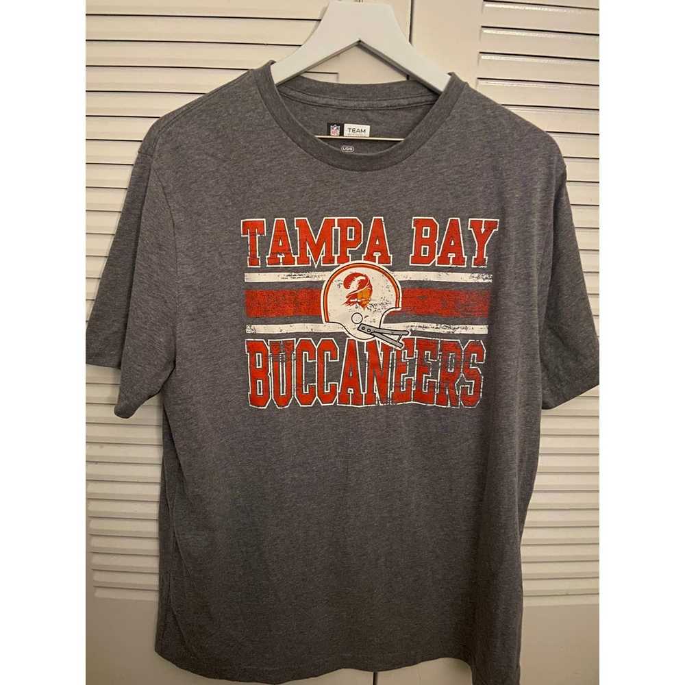 Tampa Bay Buccaneers Tshirt - image 1