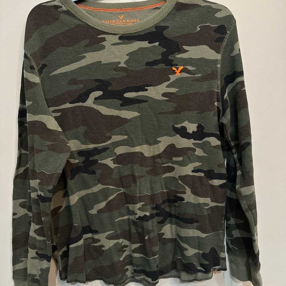American Eagle Men's Green camouflage thermal shi… - image 2