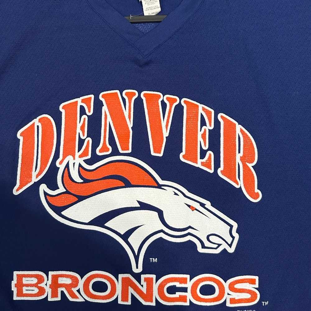Vintage 1996 Denver Broncos T-shirt - image 2