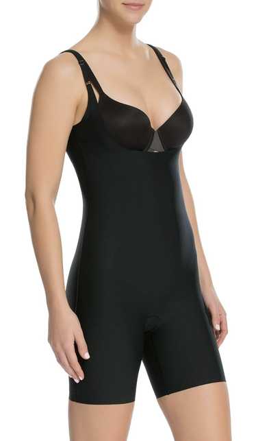 Spanx Suit Your Fancy Strapless Cupped Mid-Thigh Bodysuit Black Small NWOT