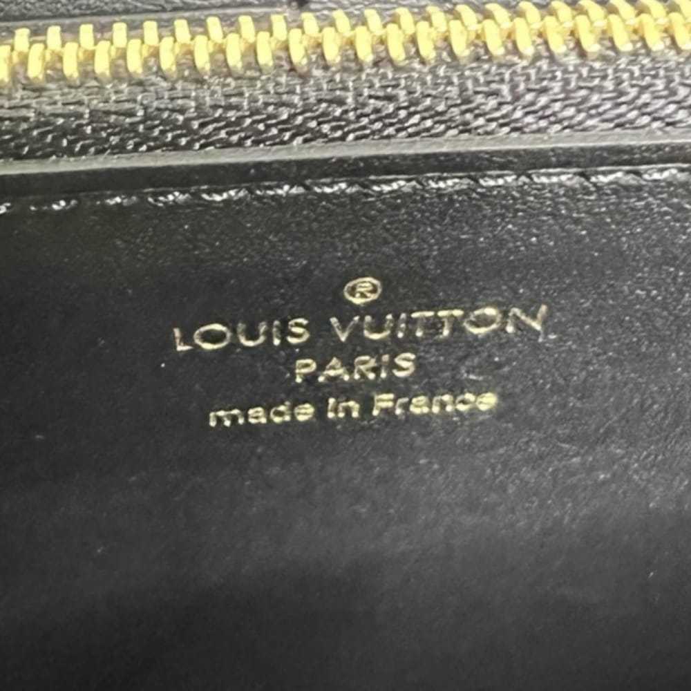 Louis Vuitton Capucines leather wallet - image 3