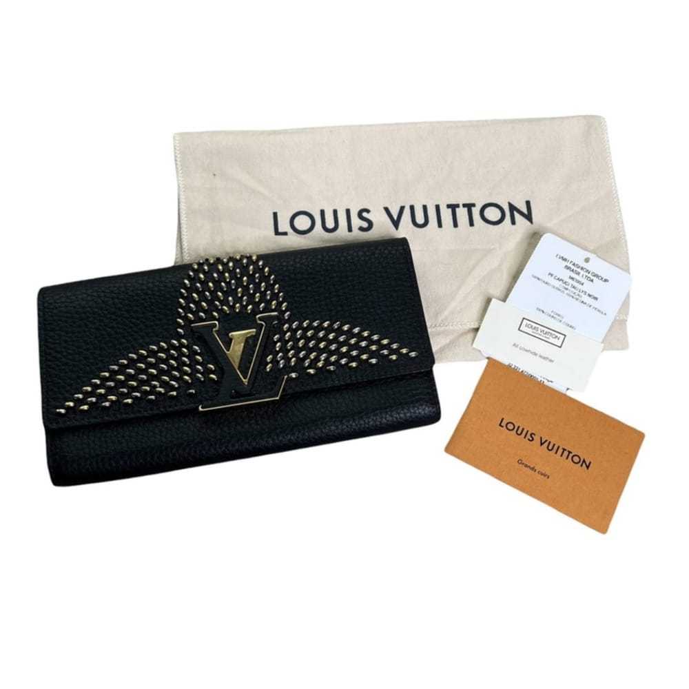 Louis Vuitton Capucines leather wallet - image 4