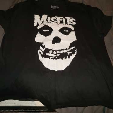 Misfits t shirt xxl - image 1